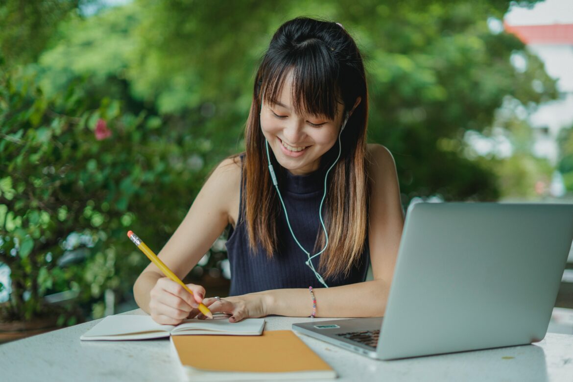 Quotation Marks: When and how to use quotations in academic writing