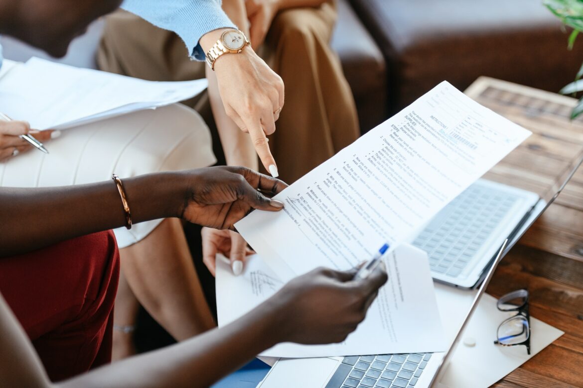 Differences between editing and proofreading
