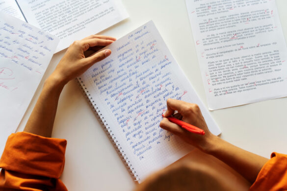'Modeling' vs. 'Modelling': Understanding the Difference | Paperpal
