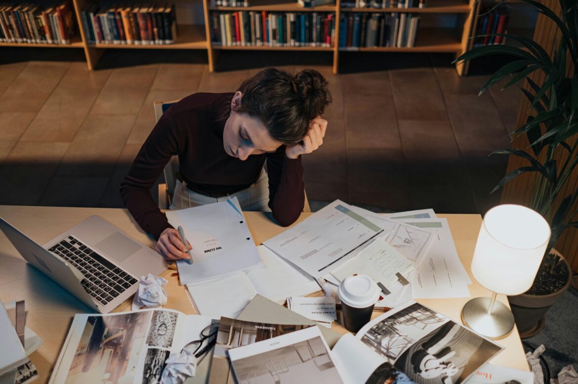 ai in research paper writing for librarians